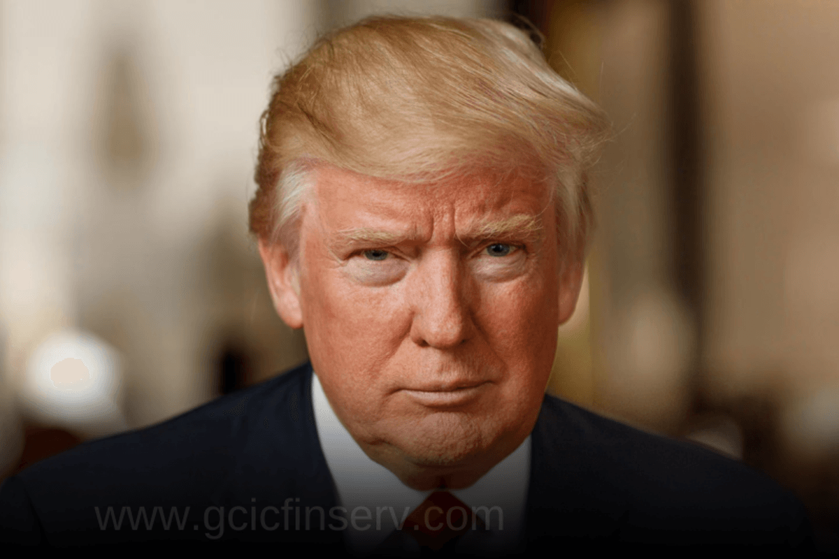 Rupee Drops as Trump Threatens Higher Tariffs on India Over Russian Oil Trade